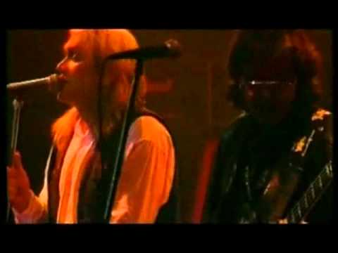 Watch Riblja Corba - Necu da ispadnem zivotinja - Koncert 1994 on YouTube
