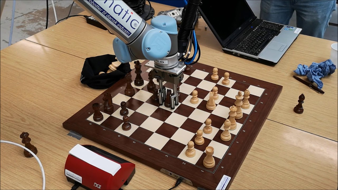 Robo Chess – Jogue Xadrez contra um robo esperto e falante