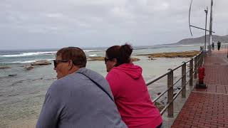 Дешевая еда, дорогое размещение. Playa de Las Canteras. Прогулка по пляжу Лас Пальмас Гран Канария.