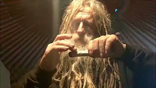 Donald Denzler aka Doktor Colly Light dampft 7 Sorten Weed in einer Hanfzigarre