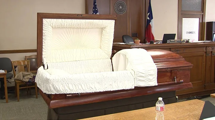 Video: Julie Mott Trial: Casket brought into court...