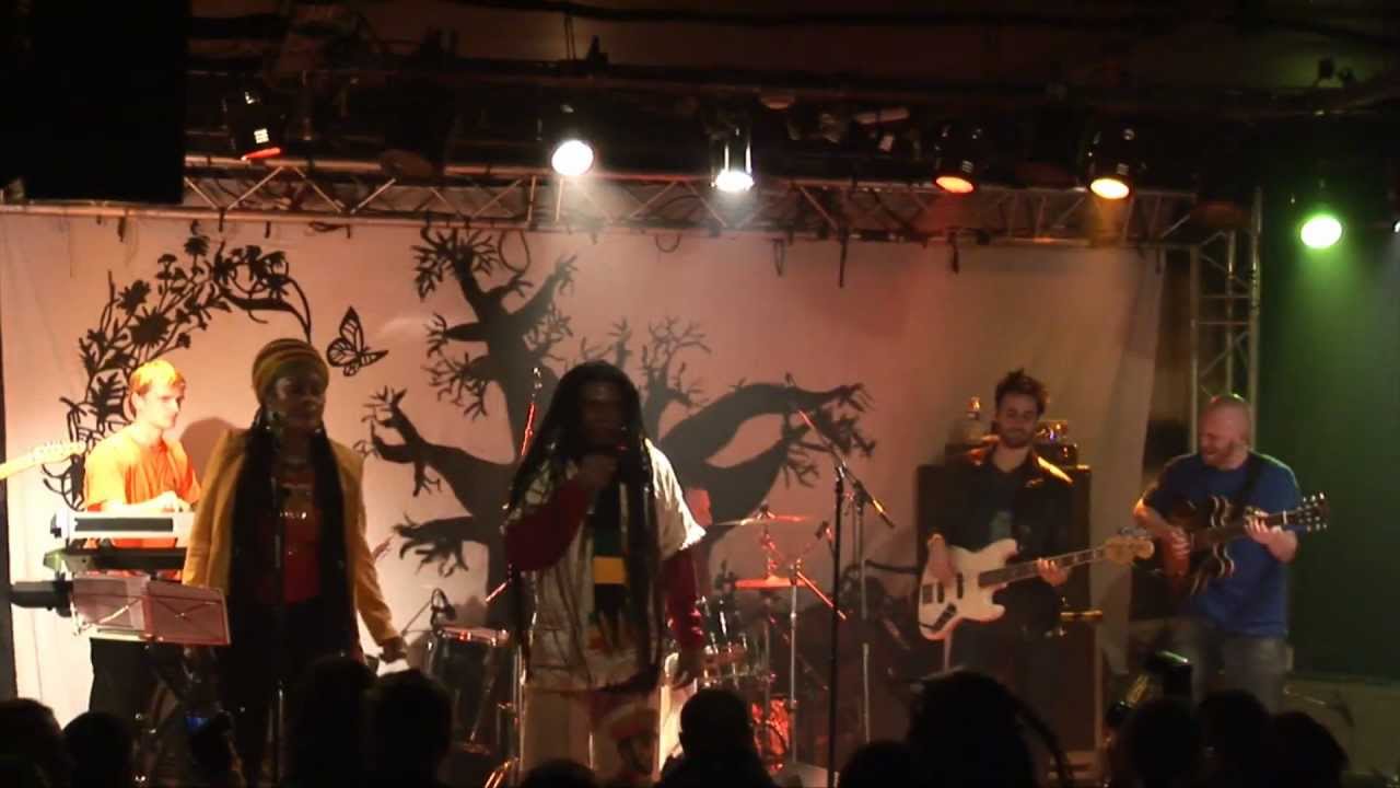 Guarda Winston Jarrett No War 07.01.2012 su YouTube Guarda Winston Jarrett No War 07.01.2012 su YouTube