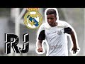 Rodrygo Goes /Age 17 / Fc Santos-Real Madrid/