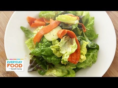Video: How To Make A Lean Balsamic Vinegar Salad