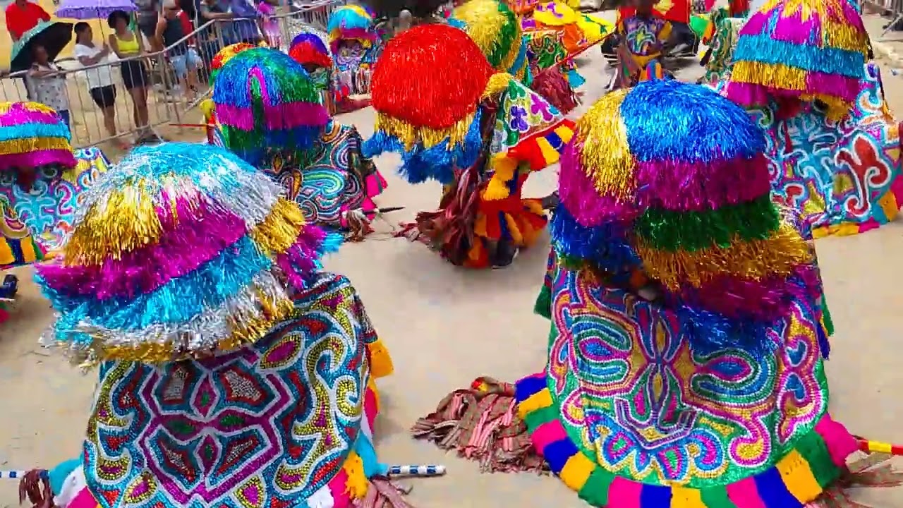 Carnaval em Araçoiaba bairro 15     04/03/2025