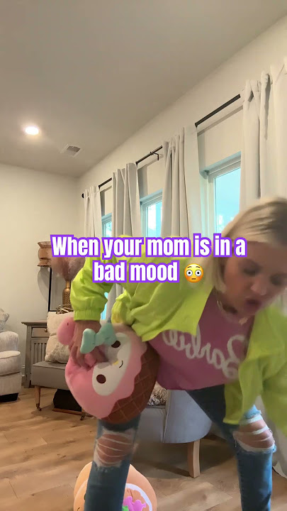When mom is in a bad mood 😳🤪🥴 #funnykids #trend #momlife #scarlettandtiania