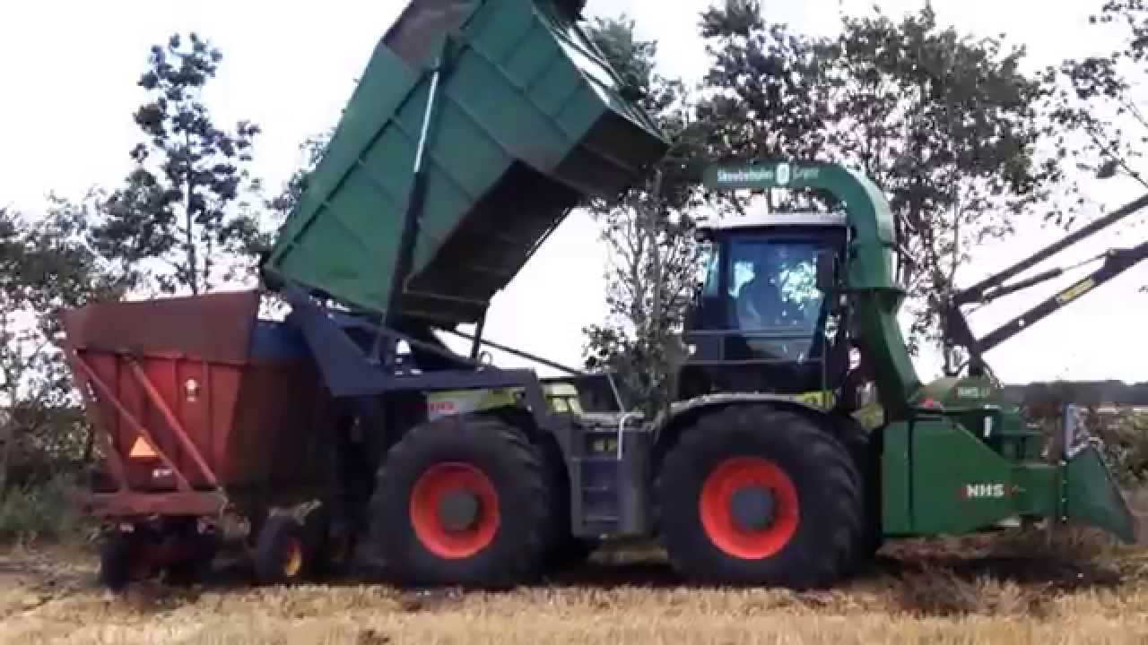 NHS 450 - Skovbyholm Gront on Claas Xerion 3300 - Woodchippers-Holzhacker-Flishugger-Déchiqueteuses