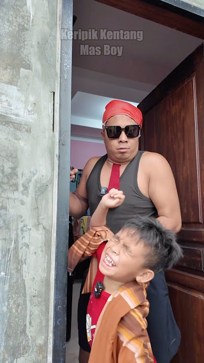 Alvaro minta sunat potong burung #keripikkentangmasboy #shorts #trending #comedy