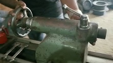 LATHE MACHINE IN HINDI TAILSTOCK | USE AND FUNCTIONING OF TAIL STCOK ON LATHE (IN HINDI)