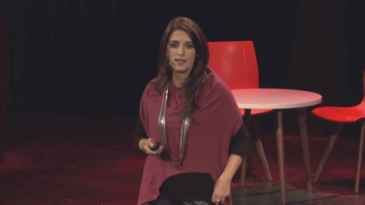 Gentrificación: Comunidades invisibles | Lucia Duran | TEDxQuito
