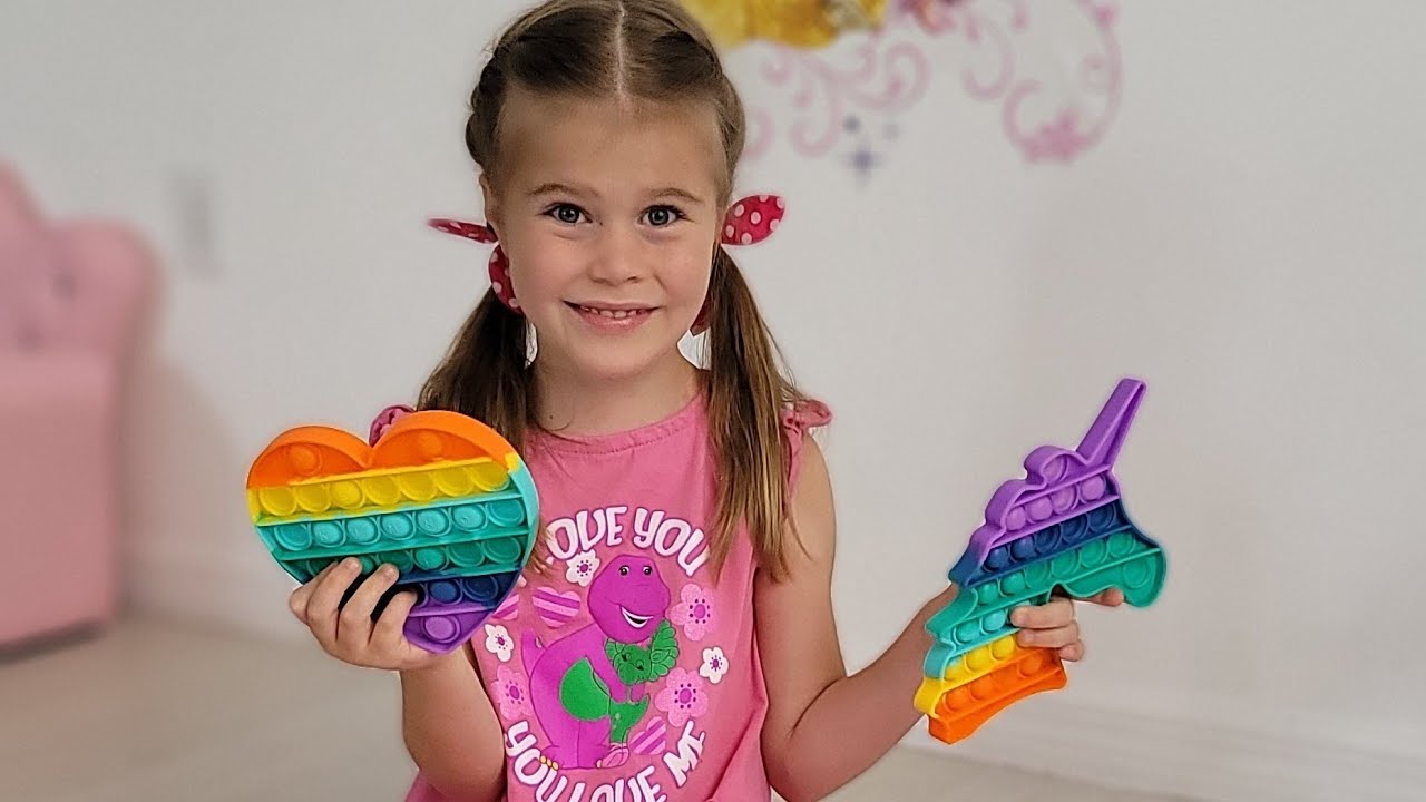 Reviewing Amazon Fidget Toys Collection 2021. Shorts YouTube