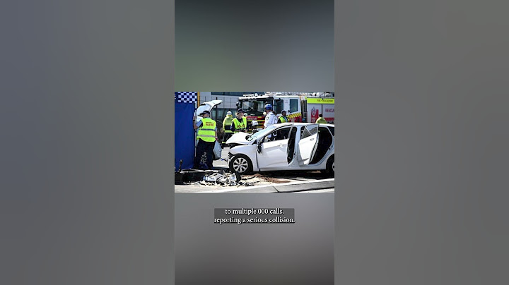 Two dead after multicar crash on Sydney Harbour Bridge as police warn of hours of traffic delays