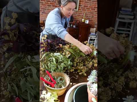 Video: Payızda Apple Hill Fermalarını ziyarət etmək