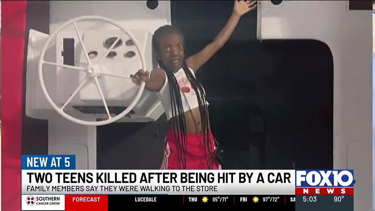 Two teen girls killed while walking, after crash in Mobile County