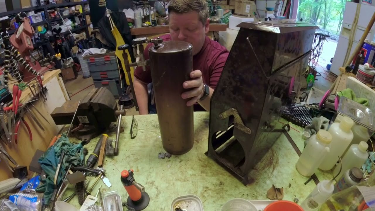 On The Bench: Coleman Model 16 Radiant Gasoline Heater - YouTube