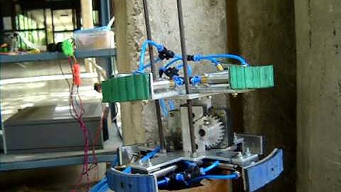 Pipe climbing robot demo