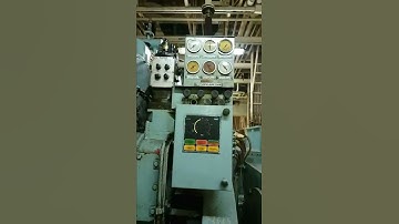 Starting of MAN B&W AE generator 1000 Kw #generator #jahaji