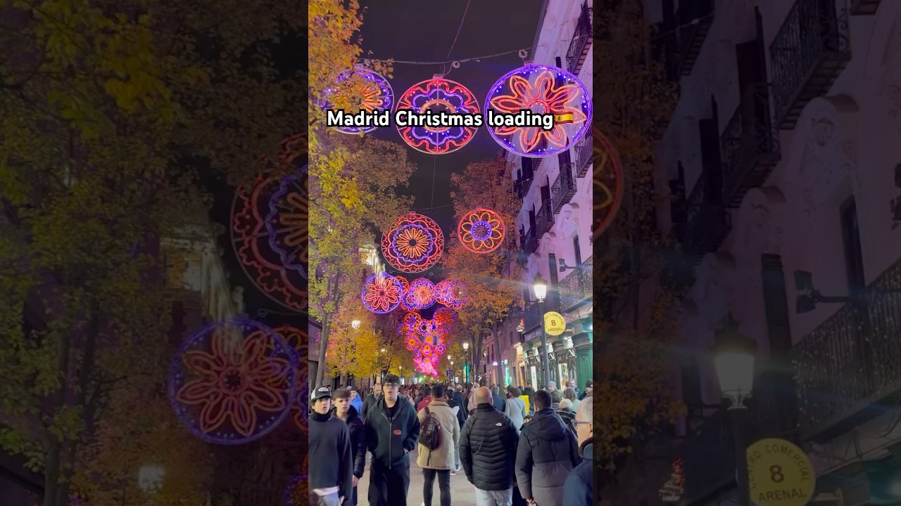 Pre-Christmas Atmosphere in Sol, Madrid🇪🇸🎄
