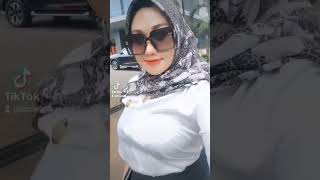 ibu seksi hot sexy #hijabviraltiktok