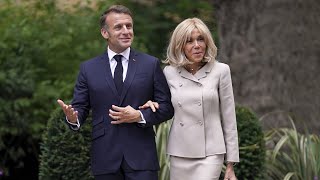 Download Lagu ‘Emmanuel would know the difference’: Brigitte Macron is a woman because ‘she says so’ MP3 Download Lagu ‘Emmanuel would know the difference’: Brigitte Macron is a woman because ‘she says so’ MP3