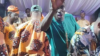 MC OLUOMO STEPS ON PASUMA STAGE DANCE TO PASUMA OMO OLOGO