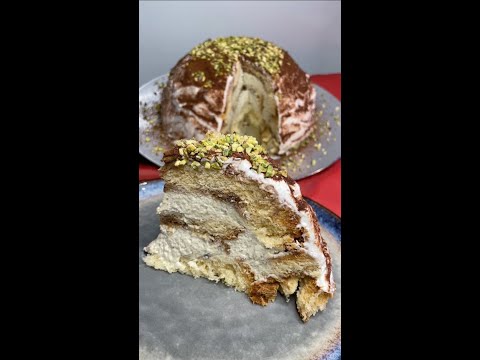 Pandoro Tiramisù and Pistachio Zuccotto