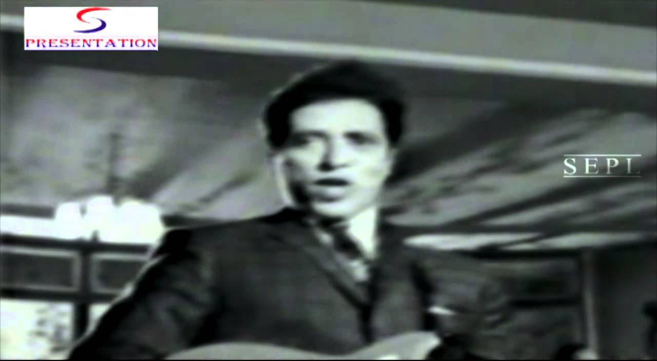 Ghar Ki Murgi Daal Barabar - Mohammed Rafi - STREET SINGER - Chandrasekhar, Sarita