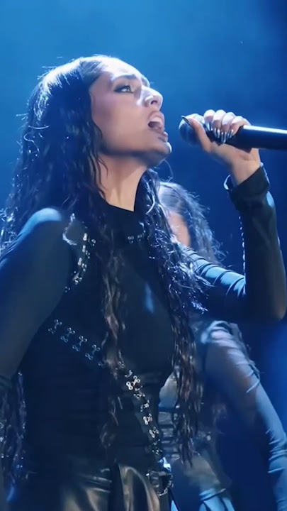 Asli Ana by zeyne 🤍🇵🇸 #bookstagram #arabic#palestine #palestinewillbefree #arabicmusic #islam