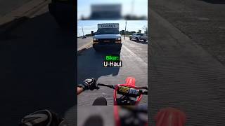 Biker in Wrong Way !😱