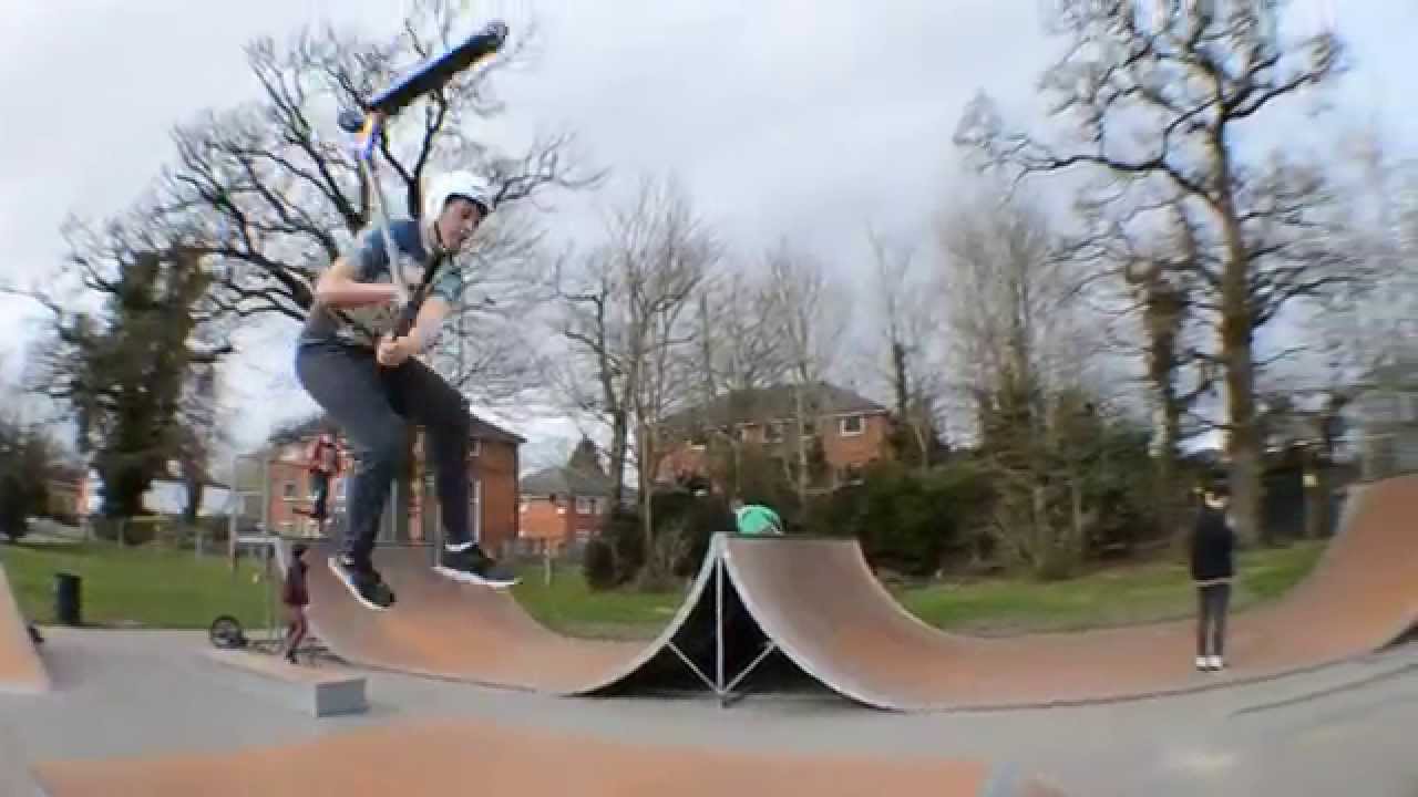 Game Of Scoot l Tate Batham & Rhys Ayres