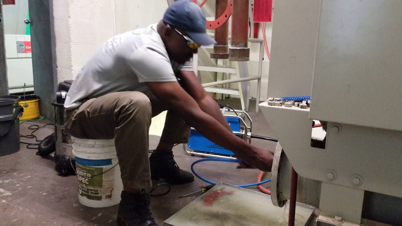 Commercial HVAC Maintenance Condenser Tube Clean-out