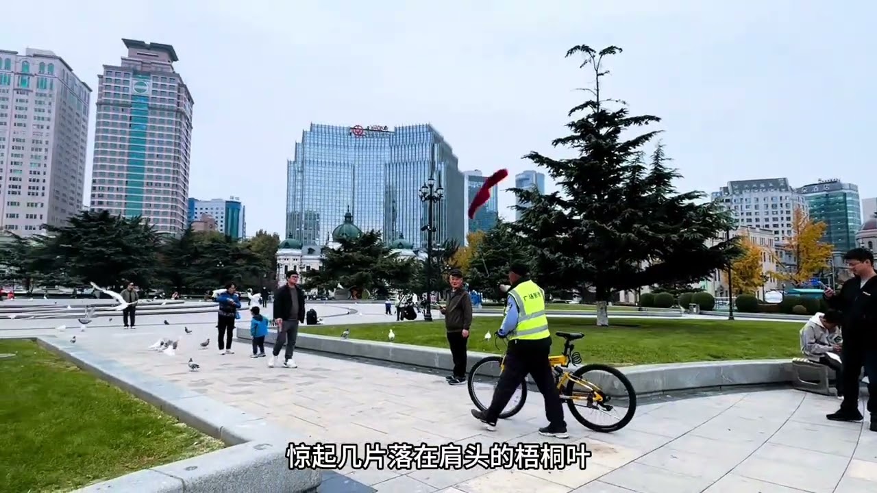 步行穿越百年，大连中山广场的独特，被10栋老建筑承包了治愈感 