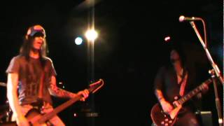 Underride preforming Inside Out.MPG