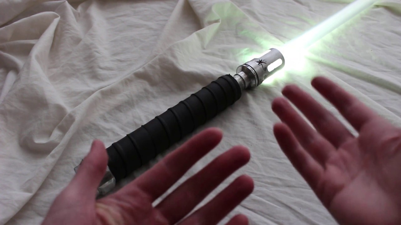 Tenacity Lightsaber Review | Custom MHS Stunt Saber with White Green Blade