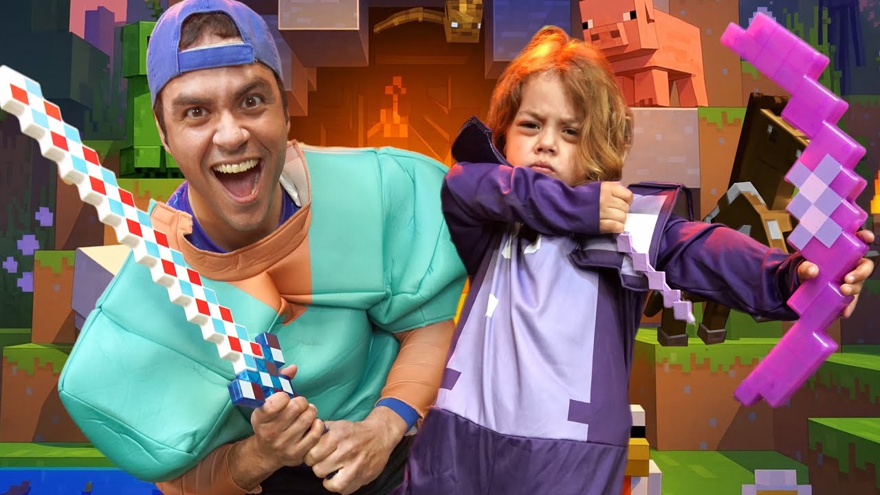 Luccas Neto e Luke entram no jogo de MINECRAFT