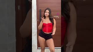 Branquinha Linda Rebolando