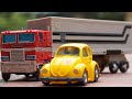 Bumblebee MP-45 VS Optimus Earthrise (Transformers Stop Motion) Robot In The Summertime!