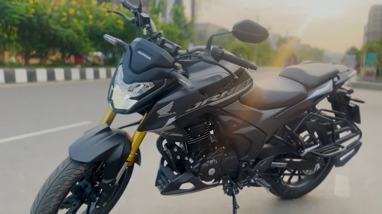HONDA HORNET 2.0 - First Ride Review