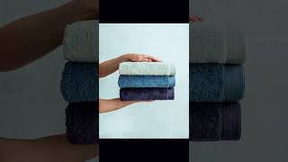 Blauw textiel: de kleur die rust, frisheid en elegantie samenbrengt