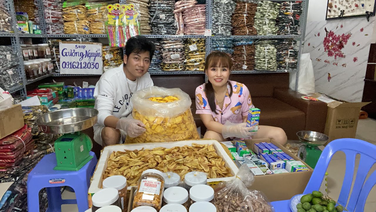 Hồ Minh Đương rảnh là bán hàng phụ vợ. Mời cả nhà ủng hộ ạ hihi