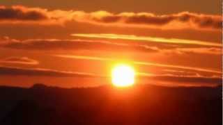 Miniatura del video "El eterno Sol"