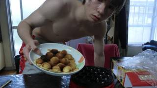 初めて海パン一丁でたこ焼きを作った！[ Making of The TAKOYAKI ] 　PDS