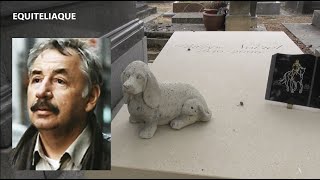 Tombe De Philippe Noiret Au Cimetière Montparnasse À Paris