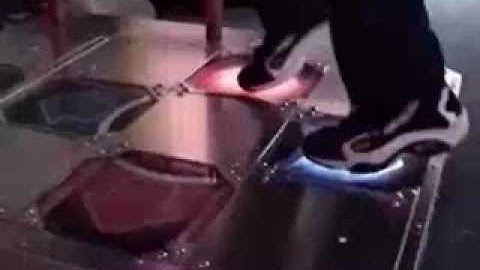 Pre-2001 DDR Dance Dance Revolution Archive : DDRVan_03.mpeg