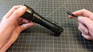 How to Charge a Tactical Flashlight screenshot 3