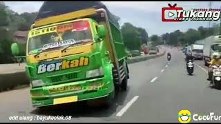 Truck oleng lagu papale