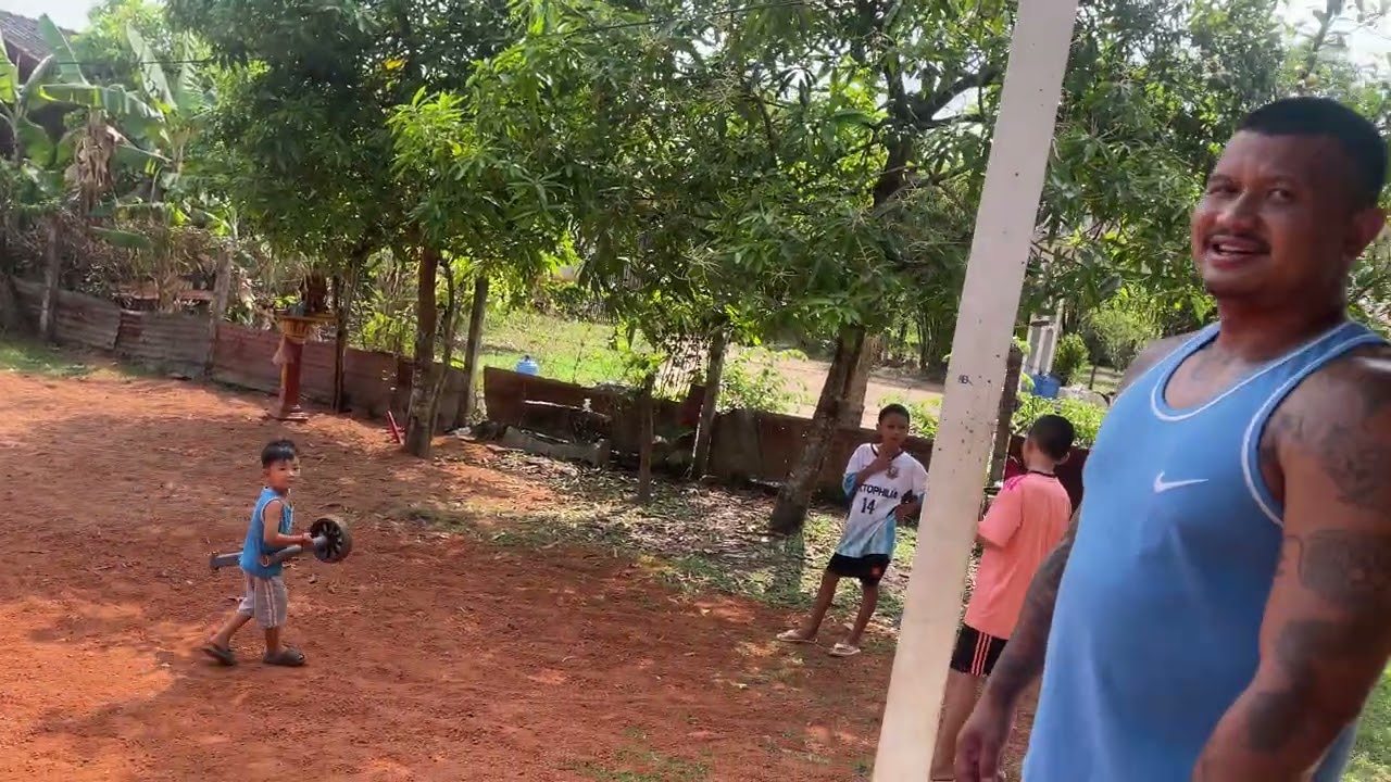 Come hang out with Ken Kham little bit 😁😁😁