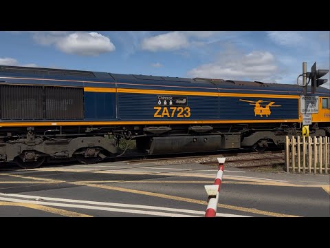 Snaith & Pontefract Highway Level Crossing (North Yorkshire) Tuesday 06.05.2025