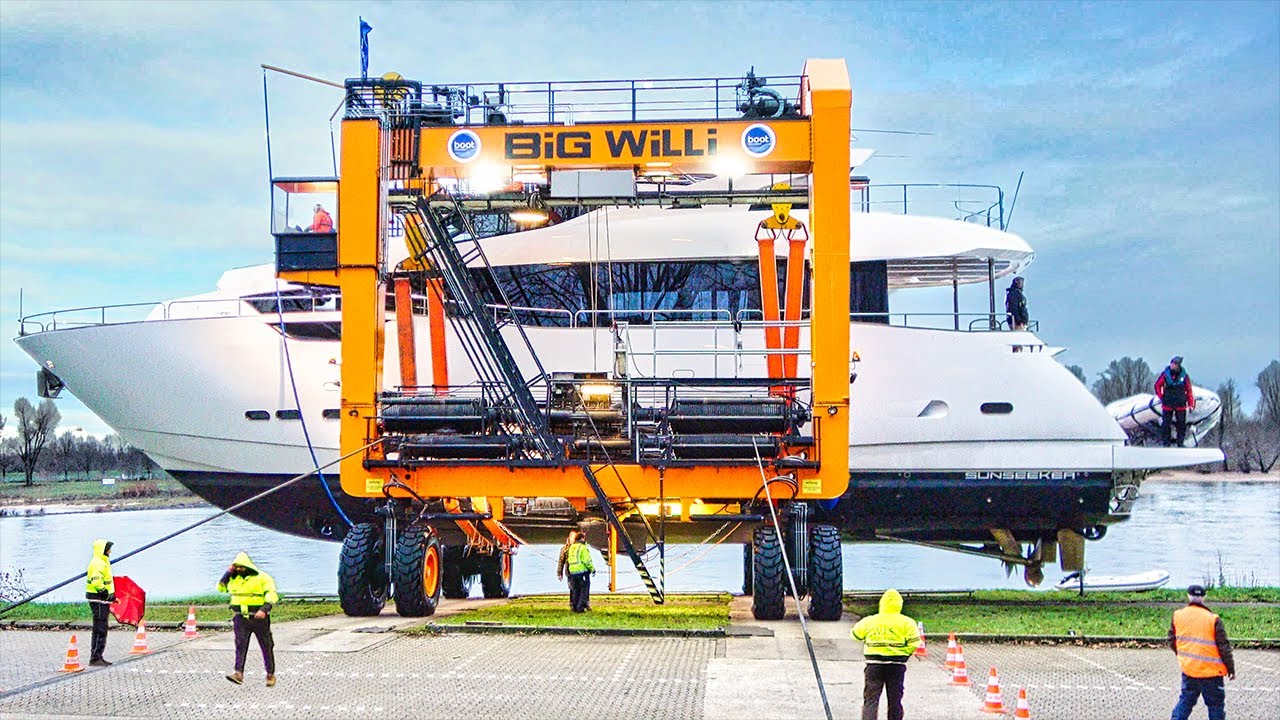 Ship Launch with "Big Willi" the Boat Lift | 100 Tonne Yacht Crane - YouTube