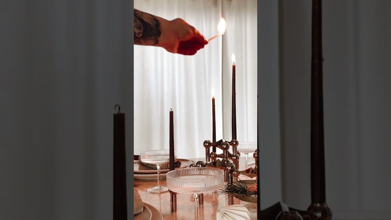 Modern Christmas table setting 